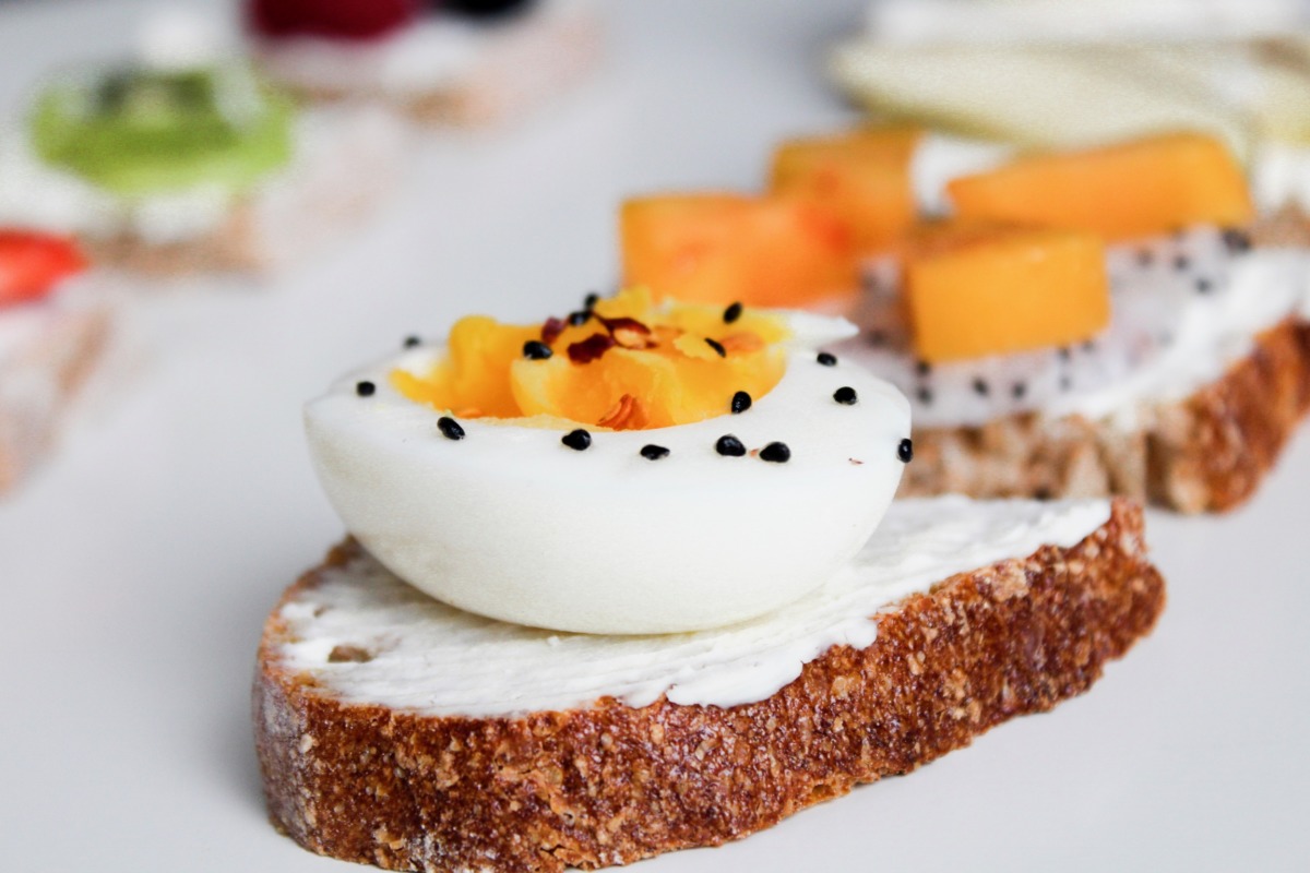boiled-egg-with-seasonings-916904